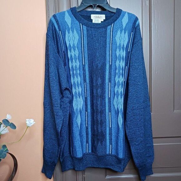 Montechiaro Men's size L Blue Motif Made in Italy Sweater - Picture 10 of 10